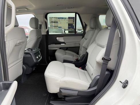 New 2026 Ford Expedition Active image 26