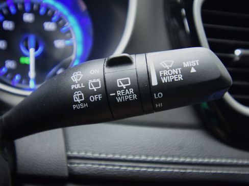 New 2027 Chrysler Pacifica Select FWD image 26