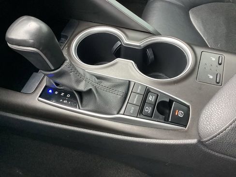 Used 2023 Toyota Camry XLE image 27