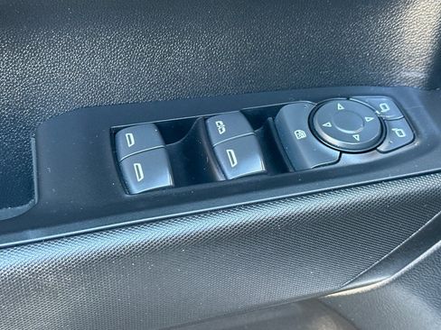 Certified 2022 GMC Sierra 1500 Pro w/ Pro Value Package image 12