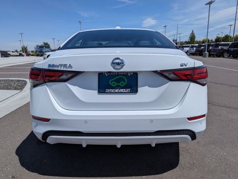Used 2022 Nissan Sentra SV FWD image 31