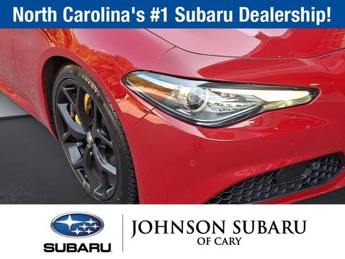 Used 2020 Alfa Romeo Giulia w/ Nero Edizione RWD image 29