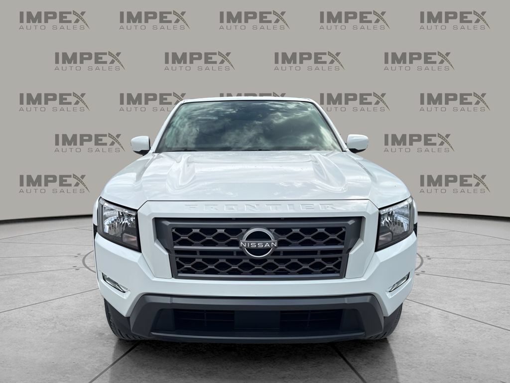 Used 2024 Nissan Frontier SV w/ SV Convenience Package RWD image 8