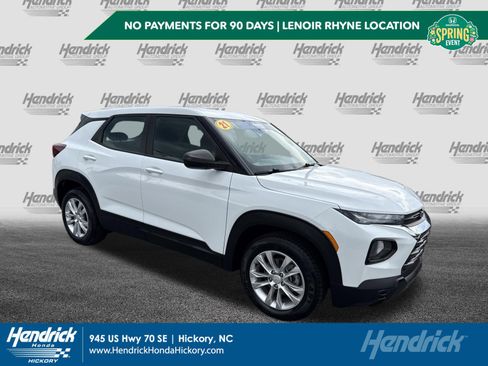 Used 2021 Chevrolet TrailBlazer LS FWD image 1
