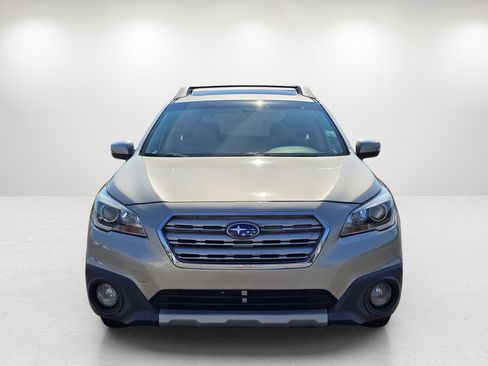Used 2016 Subaru Outback 2.5i Limited AWD/4WD image 2