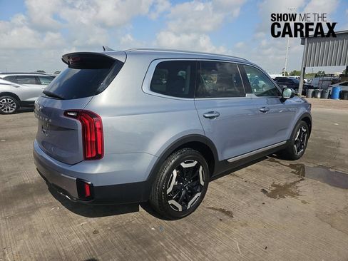 Used 2025 Kia Telluride S FWD image 1