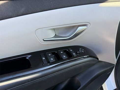 Used 2024 Hyundai Tucson Limited image 18
