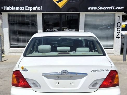 Used 2001 Toyota Avalon XL FWD image 12