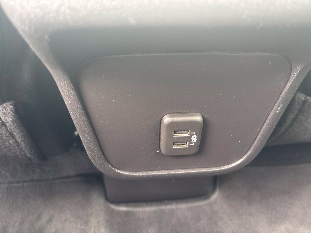 Used 2024 Chevrolet Equinox RS AWD/4WD image 25