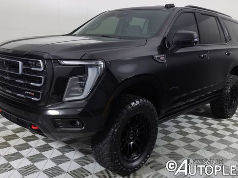 Used 2025 GMC Yukon AT4 w/ AT4 Premium Package AWD/4WD image 9