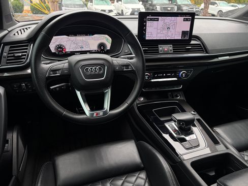 Used 2021 Audi SQ5 Premium Plus w/ Premium Plus Package image 2