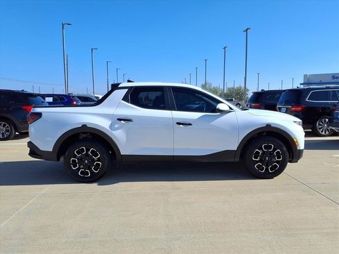 Used 2024 Hyundai Santa Cruz SE image 8