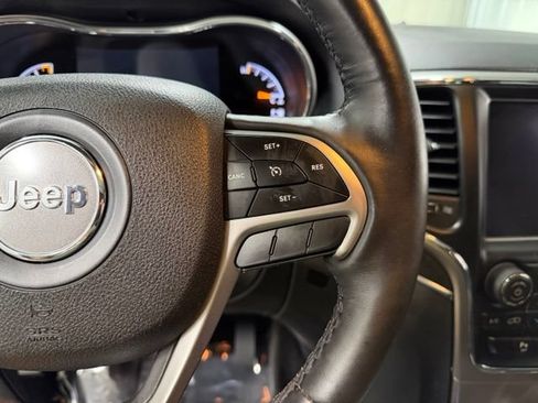 Used 2018 Jeep Grand Cherokee Limited AWD/4WD image 18