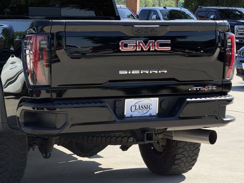 Used 2024 GMC Sierra 2500 AT4X AWD/4WD image 6