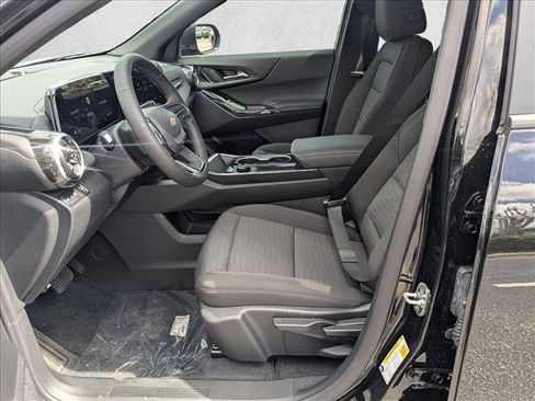 New 2026 Chevrolet Equinox LT w/ Safety and Technology Package image 4