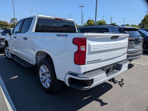 Used 2022 Chevrolet Silverado 1500 Custom AWD/4WD image 5