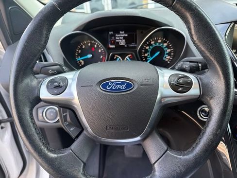Used 2015 Ford Escape Titanium w/ Equipment Group 301A FWD image 21