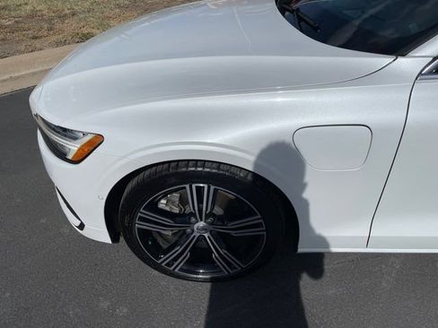 Used 2022 Volvo S60 T8 Inscription w/ Advanced Package image 25