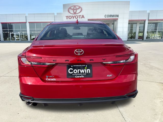 Used 2025 Toyota Camry SE FWD image 4