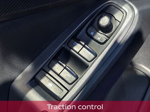 Used 2024 Subaru Crosstrek 2.0i Premium AWD/4WD image 16