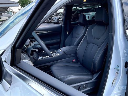 New 2027 INFINITI QX60 Luxe FWD image 13