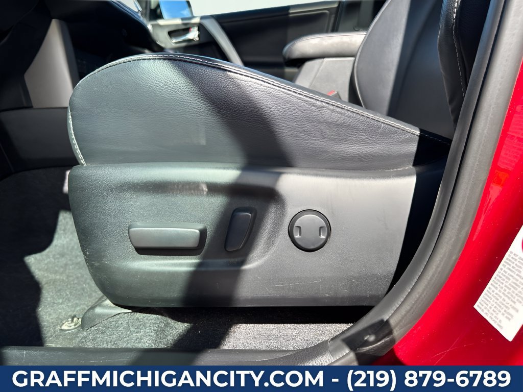 Used 2018 Toyota RAV4 Limited w/ Protection Package AWD/4WD image 30