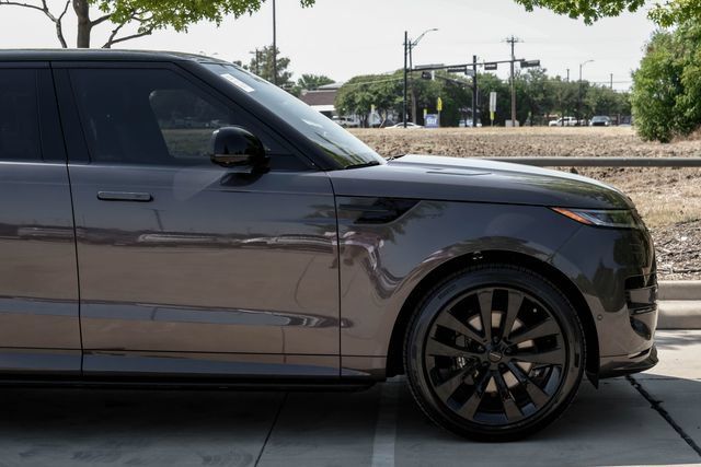 New 2026 Land Rover Range Rover Sport Dynamic SE AWD/4WD image 10