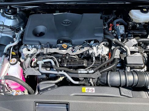Used 2026 Toyota Camry SE w/ Convenience Package FWD image 32