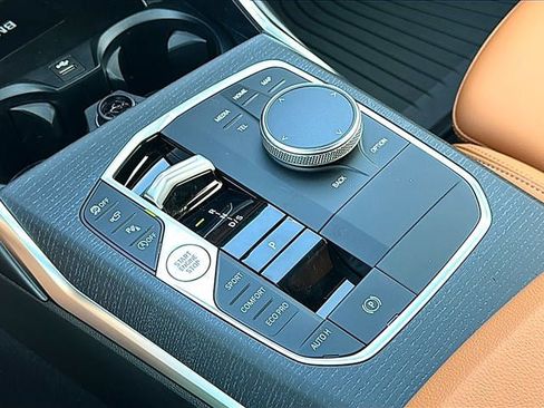 New 2026 BMW 330i Sedan w/ Premium Package RWD image 57
