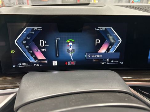 Used 2025 BMW X5 xDrive50e image 15