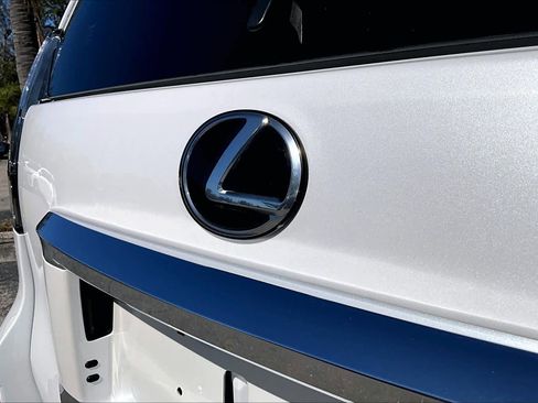 Used 2023 Lexus GX 460 Premium w/ Premium Package image 31