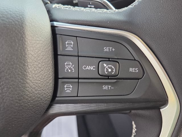 Used 2024 Jeep Grand Cherokee L Altitude RWD image 25