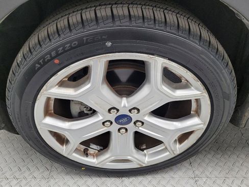 Used 2019 Ford Escape Titanium image 31