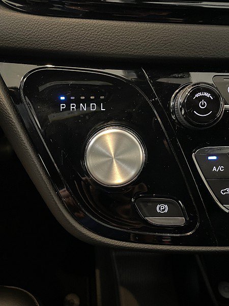 Used 2026 Chrysler Pacifica Select FWD image 15