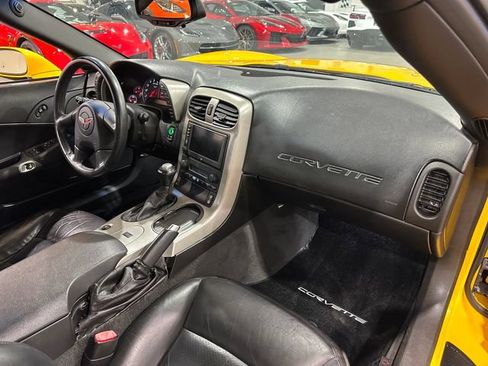 Used 2005 Chevrolet Corvette Convertible w/ Preferred Equipment Group RWD image 8