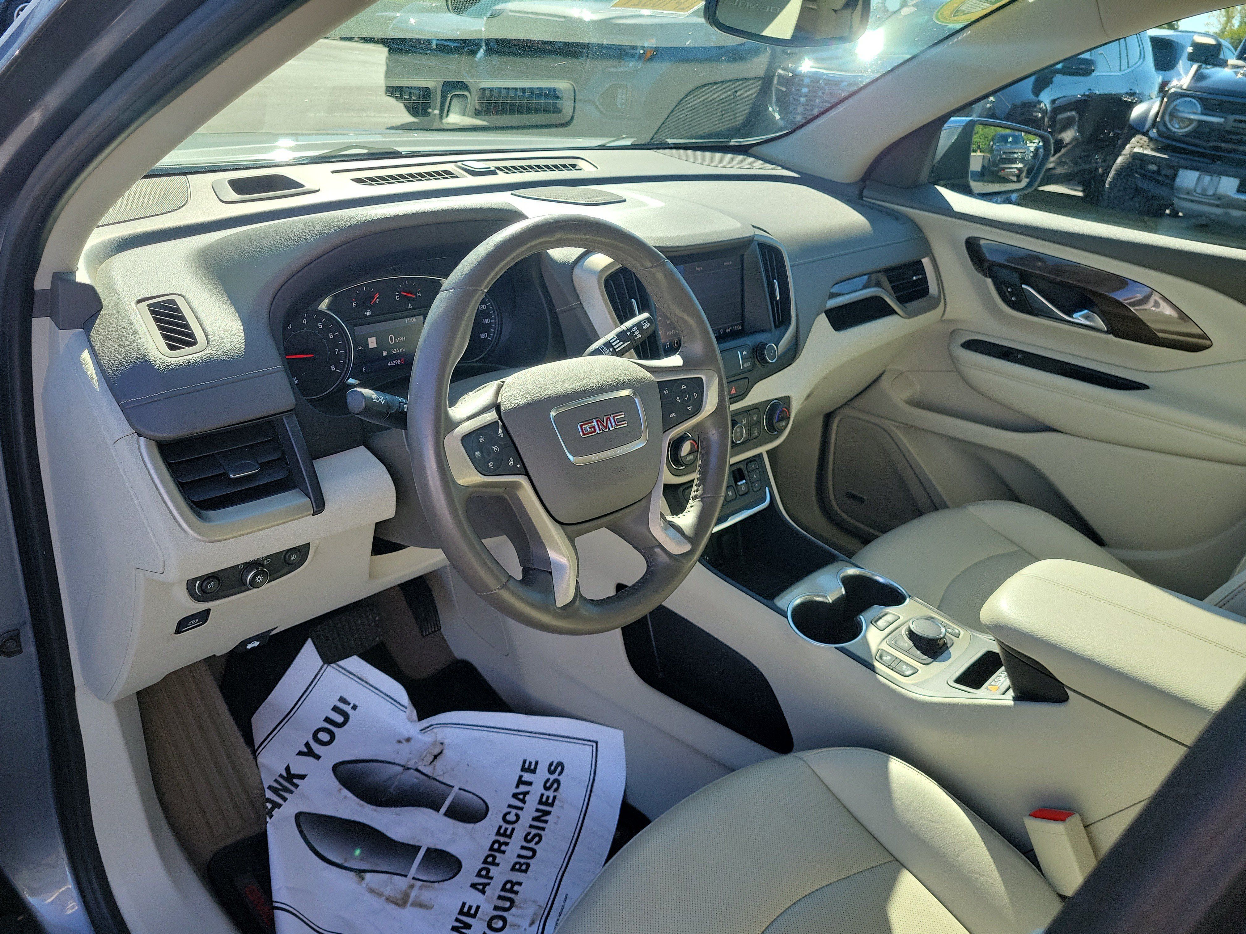 Used 2020 GMC Terrain Denali w/ Denali Premium Package FWD image 18