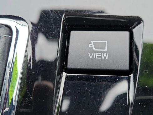 Used 2025 Subaru Outback Touring XT image 27