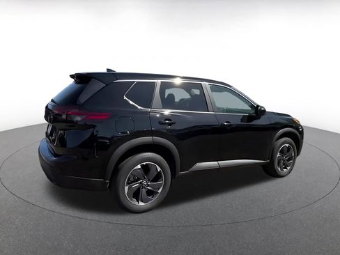 Used 2025 Nissan Rogue SV FWD image 15