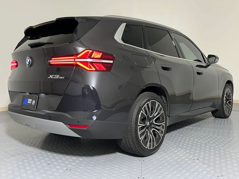 Certified 2025 BMW X3 xDrive30i w/ M Sport Package image 9