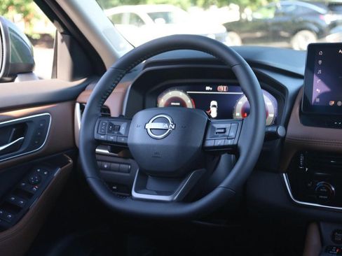 New 2026 Nissan Rogue Platinum AWD/4WD image 23