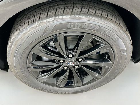 New 2026 Buick Envista Sport Touring FWD image 10
