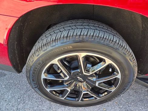 Used 2023 Chevrolet Suburban RST image 22