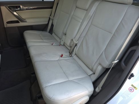 Used 2015 Lexus GX 460 image 33