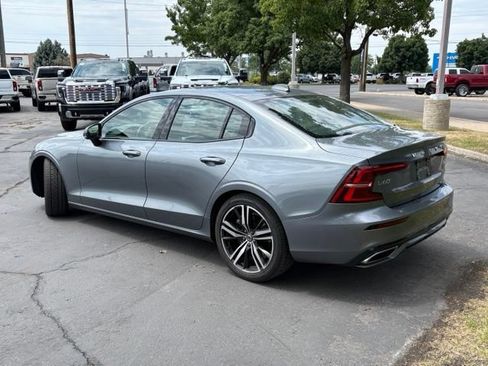 Used 2019 Volvo S60 T6 R-Design AWD/4WD image 4