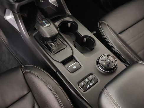 Used 2024 Ford Ranger Lariat w/ FX4 Off-Road Package image 8