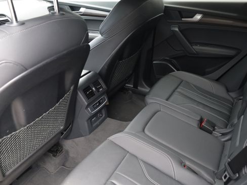 Used 2024 Audi Q5 2.0T Premium Plus AWD/4WD image 12