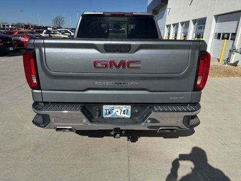 Used 2021 GMC Sierra 1500 SLT w/ SLT Convenience Package image 4