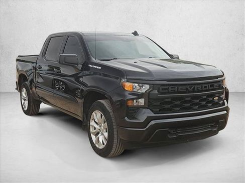 Used 2023 Chevrolet Silverado 1500 Custom RWD image 3