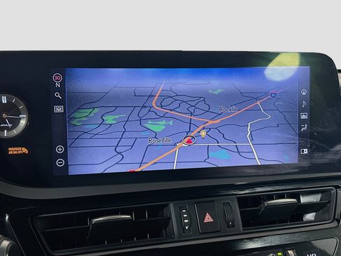 Used 2022 Lexus ES 300h w/ Premium Package FWD image 22