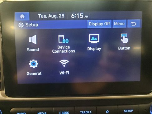 Used 2024 Hyundai Venue SEL FWD image 25